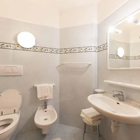 Arnica Ξενοδοχείο 3*