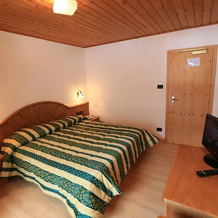 Hotel Arnica 3*