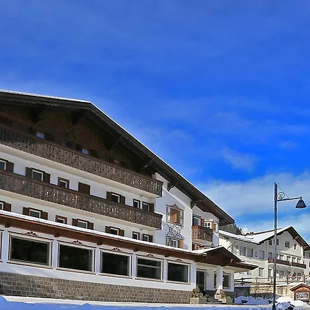Arnica Hotel Canazei
