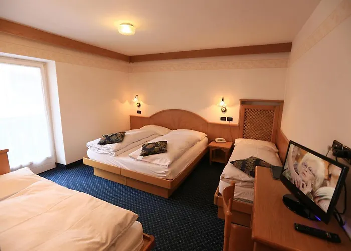 Arnica Hotel 3*